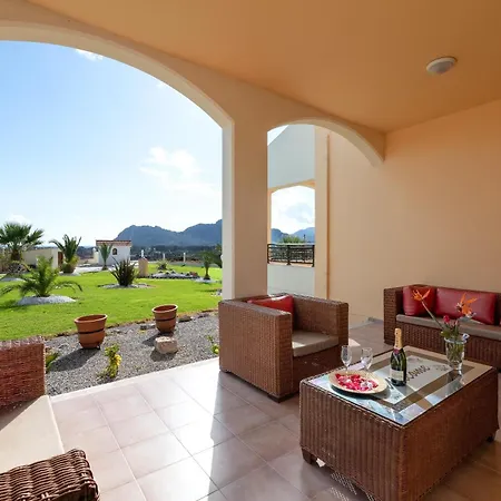 Rose Villa *